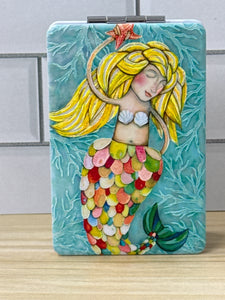 Compact Mirror