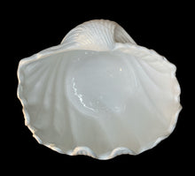 Load image into Gallery viewer, Shell Decor Bowl
